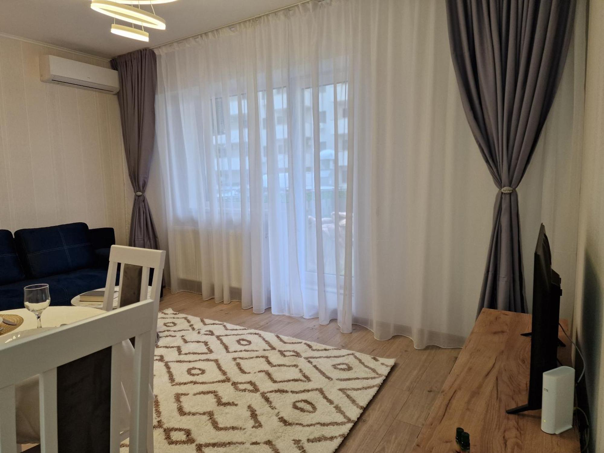 Studio&Garden! Roşu Kültér fotó