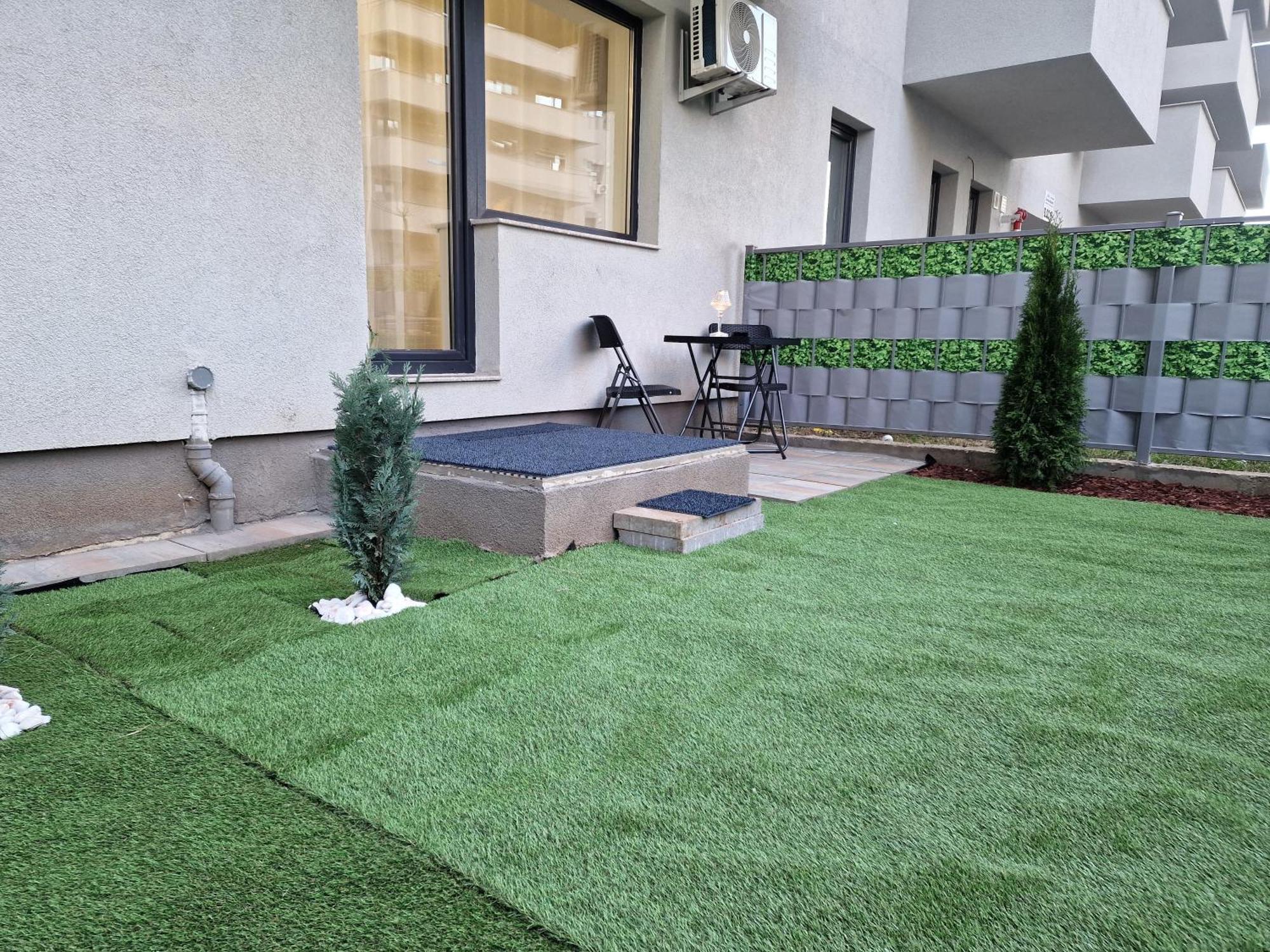Studio&Garden! Roşu Kültér fotó