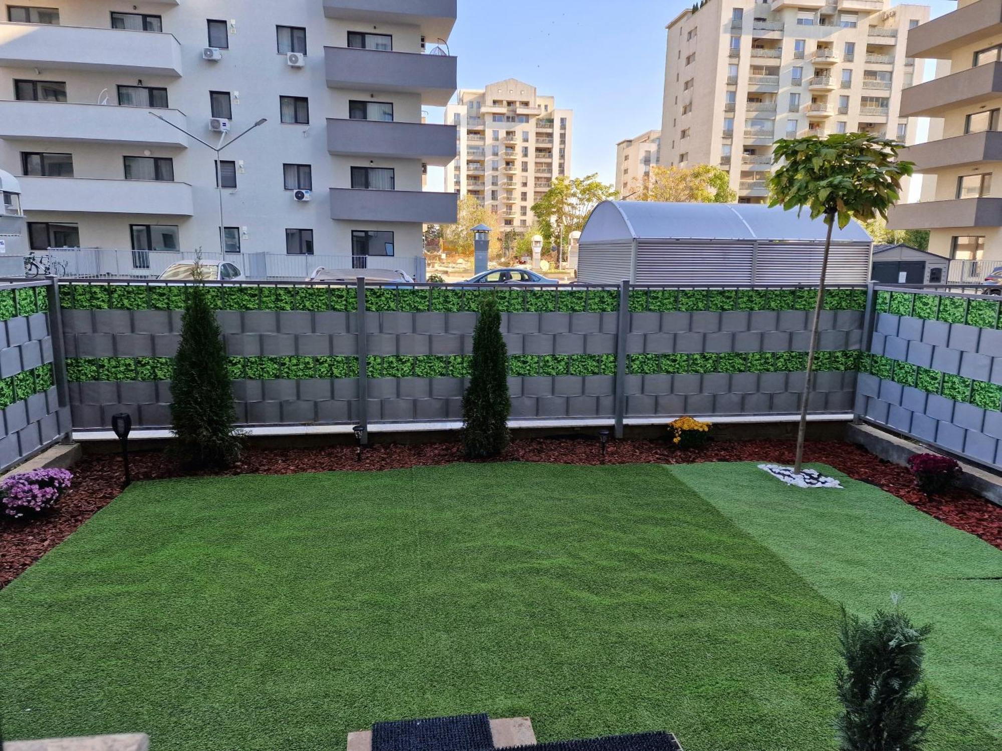 Studio&Garden! Roşu Kültér fotó